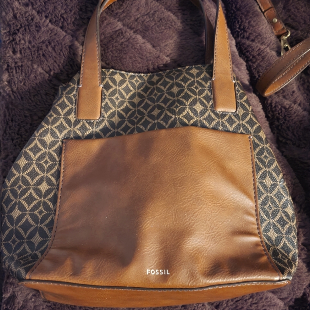 Fossil handbag